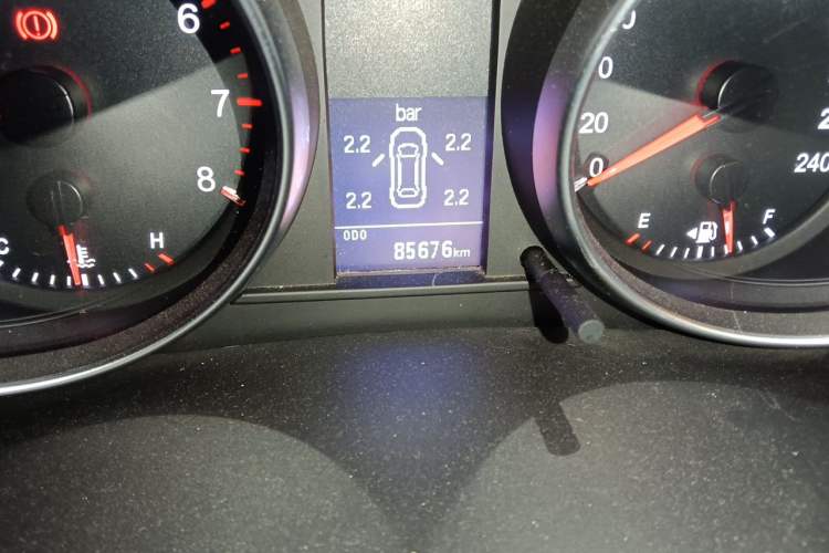 Used Haval H6 2016 Upgraded Model 1.5T Manual Two-Wheel Drive Elite Version Odometer Close Up