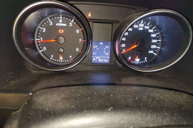 Used Haval H6 2016 Upgraded Model 1.5T Automatic Two-Wheel Drive Elite Version Odometer Close Up