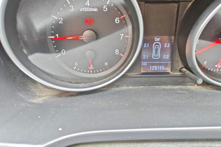 Used Haval H6 2016 Upgraded Model 1.5T Manual Two-Wheel Drive Elite Version Odometer Close Up