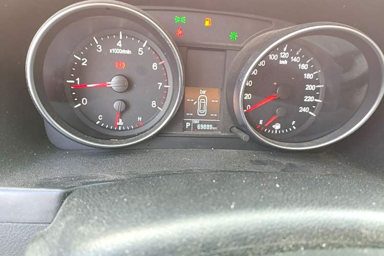 Used Haval H6 2016 Upgraded Model 1.5T Automatic Two-Wheel Drive Elite Version Odometer Close Up