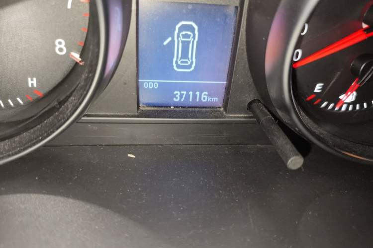 Used Haval H6 2016 Upgraded Model 1.5T Manual Two-Wheel Drive Urban Version Odometer Close Up