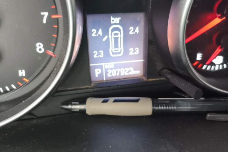 Used Haval H6 2016 Upgraded Model 1.5T Automatic Two-Wheel Drive Elite Version Odometer Close Up