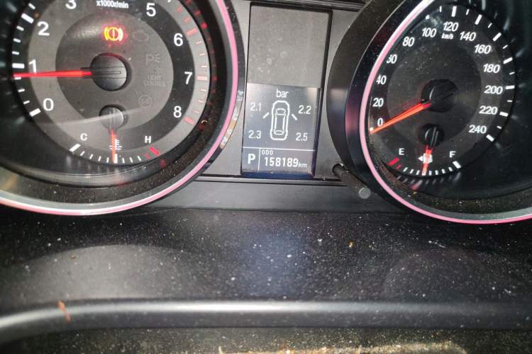 Used Haval H6 2016 Upgraded Model 1.5T Automatic Two-Wheel Drive Elite Version Odometer Close Up