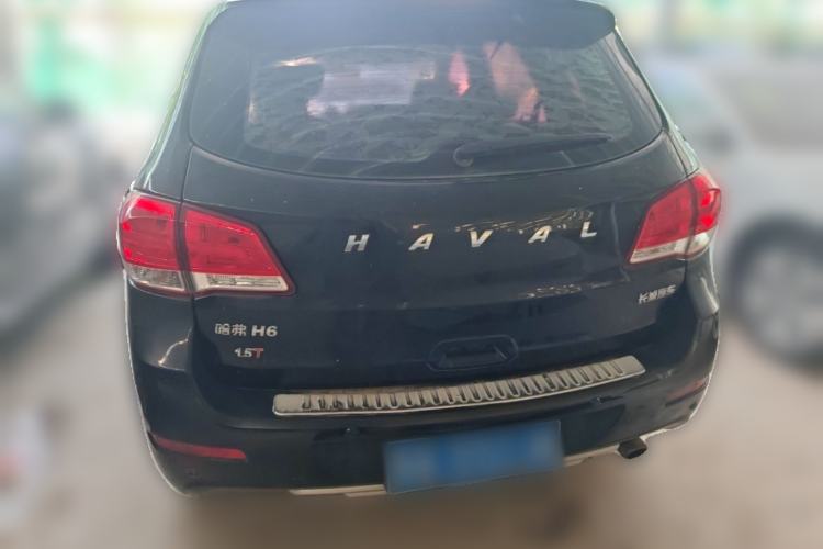 Used Haval H6 2016 Upgraded Model 1.5T Manual Two-Wheel Drive Elite Version Rear