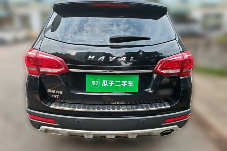 Used Haval H6 2016 Upgraded Model 1.5T Manual Two-Wheel Drive Prestige Version Rear