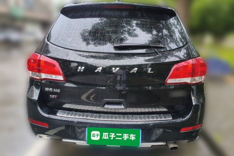 Used Haval H6 2016 Upgraded Model 1.5T Manual Two-Wheel Drive Elite Version Rear