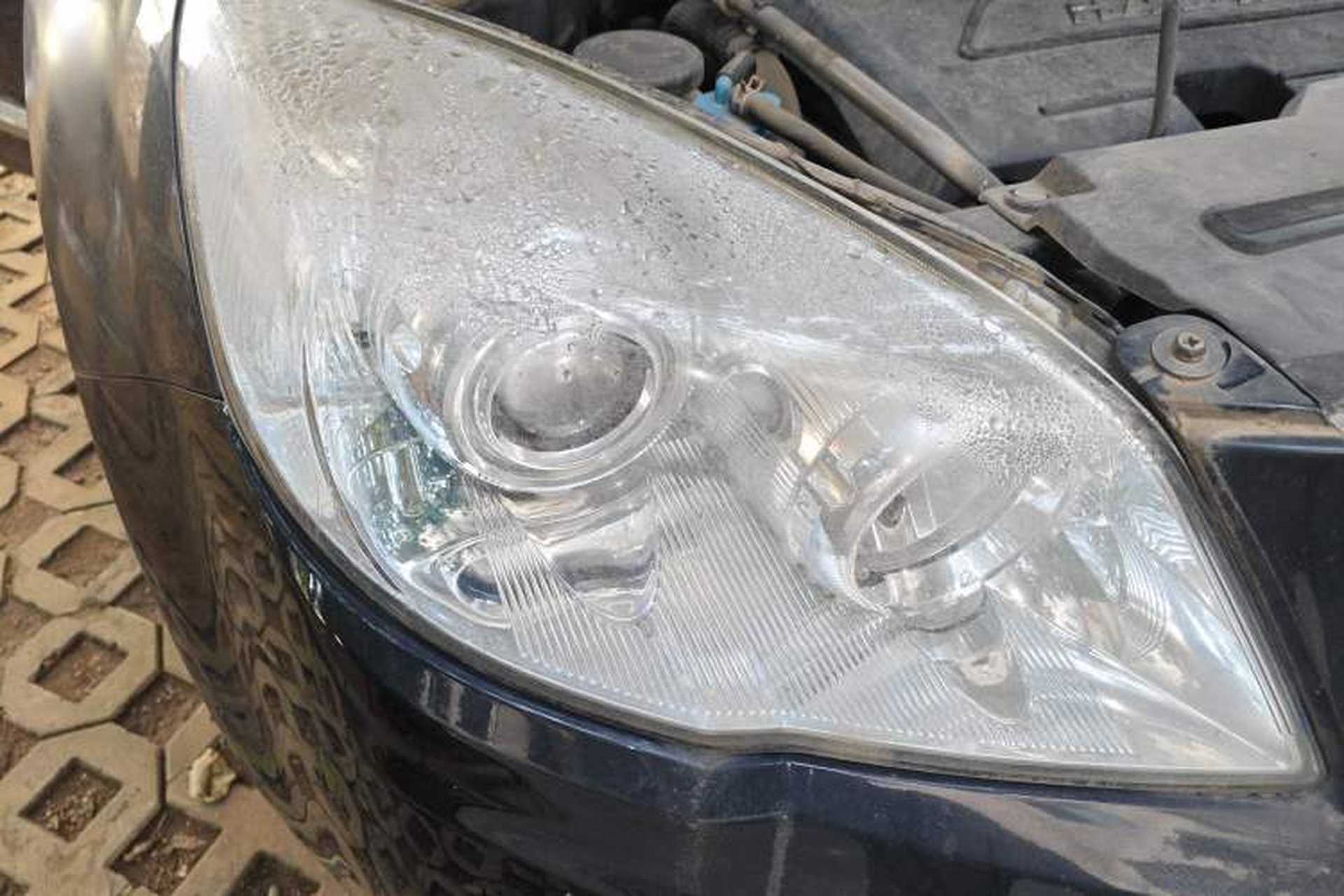Used Haval H6 2016 Upgraded Model 1.5T Manual Two-Wheel Drive Elite Version Right Front Headlight