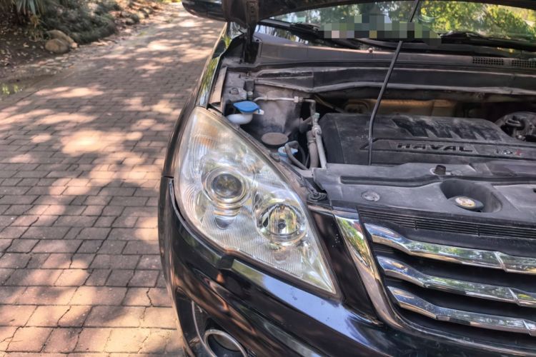 Used Haval H6 2016 Upgraded Model 1.5T Manual Two-Wheel Drive Elite Version Right Front Headlight