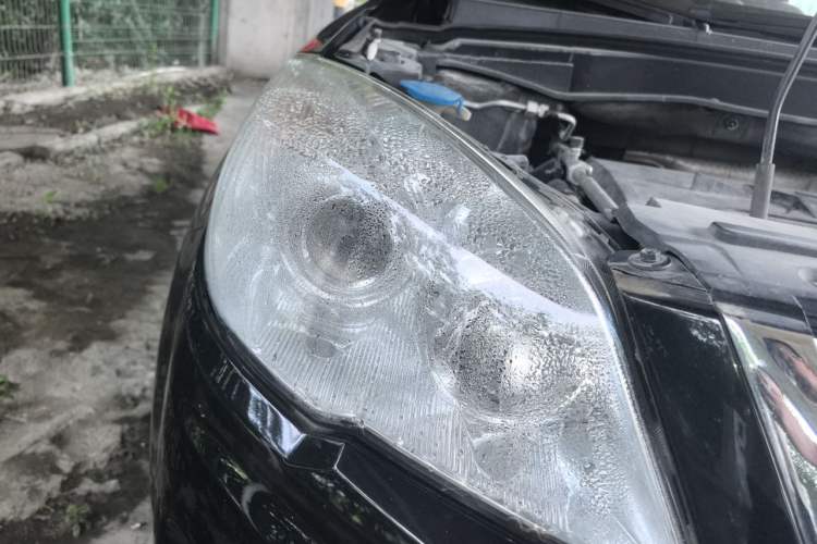 Used Haval H6 2016 Upgraded Model 1.5T Manual Two-Wheel Drive Elite Version Right Front Headlight