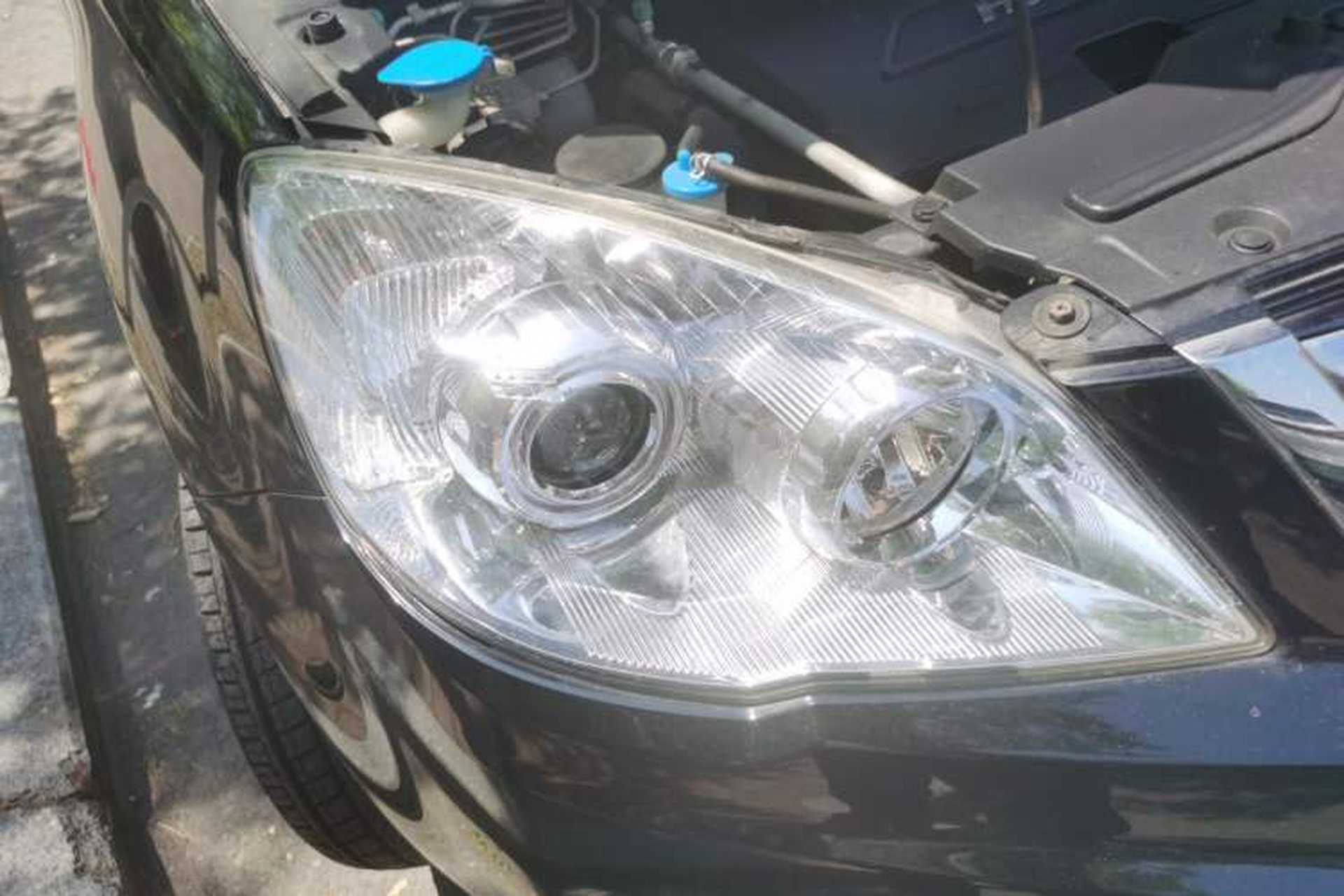 Used Haval H6 2016 Upgraded Model 1.5T Manual Two-Wheel Drive Value Edition Right Front Headlight