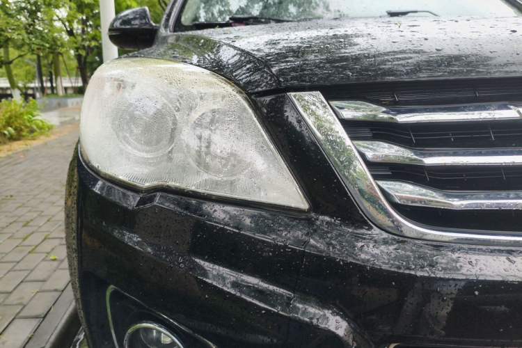 Used Haval H6 2016 Upgraded Model 1.5T Manual Two-Wheel Drive Elite Version Right Front Headlight