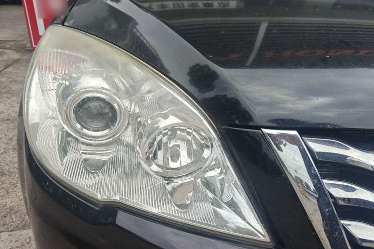 Used Haval H6 2016 Upgraded Model 1.5T Manual Two-Wheel Drive Elite Version Right Front Headlight