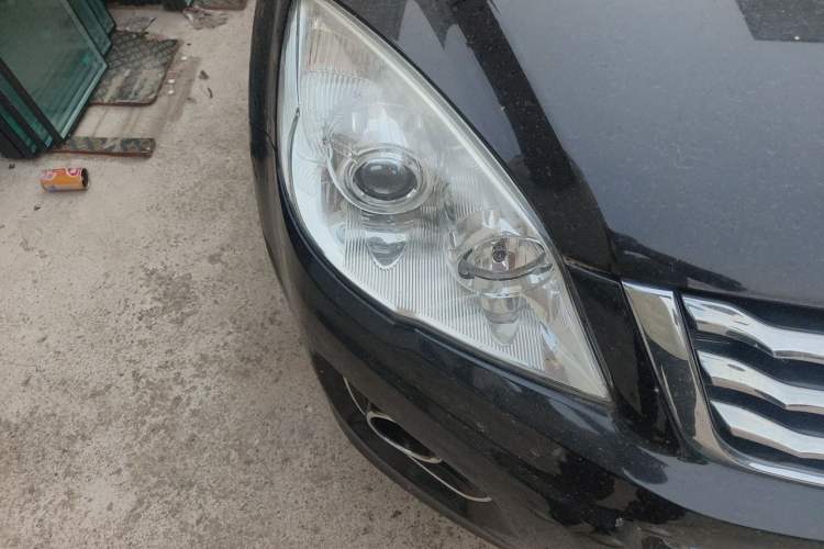Used Haval H6 2016 Upgraded Model 1.5T Manual Two-Wheel Drive Urban Version Right Front Headlight