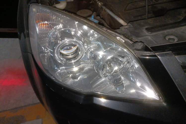 Used Haval H6 2016 Upgraded Model 1.5T Automatic Two-Wheel Drive Elite Version Right Front Headlight