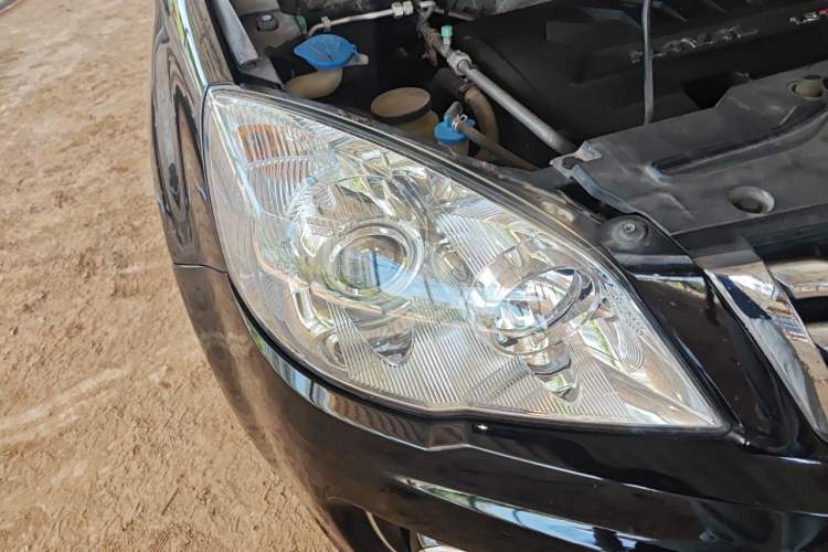 Used Haval H6 2016 Upgraded Model 1.5T Manual Two-Wheel Drive Urban Version Right Front Headlight