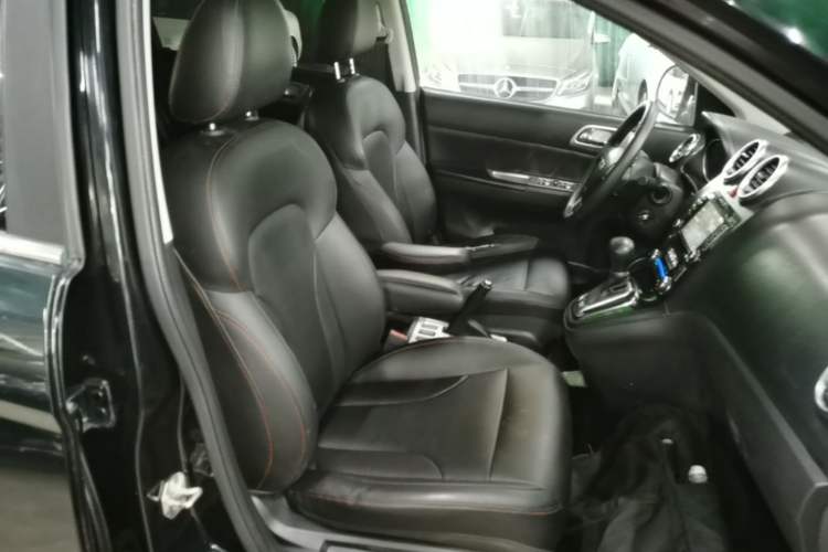 Used Haval H6 2016 Upgraded Model 1.5T Automatic Two-Wheel Drive Elite Version Right Front Seat
