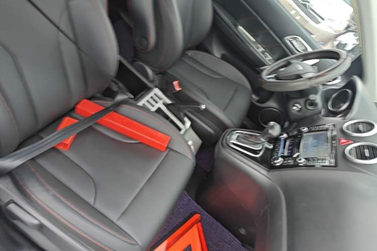 Used Haval H6 2016 Upgraded Model 1.5T Automatic Two-Wheel Drive Elite Version Right Front Seat