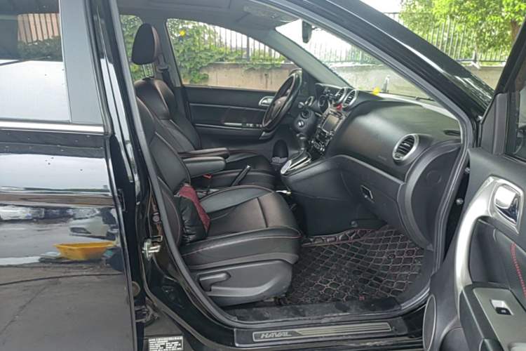 Used Haval H6 2016 Upgraded Model 1.5T Automatic Two-Wheel Drive Elite Version Right Front Seat