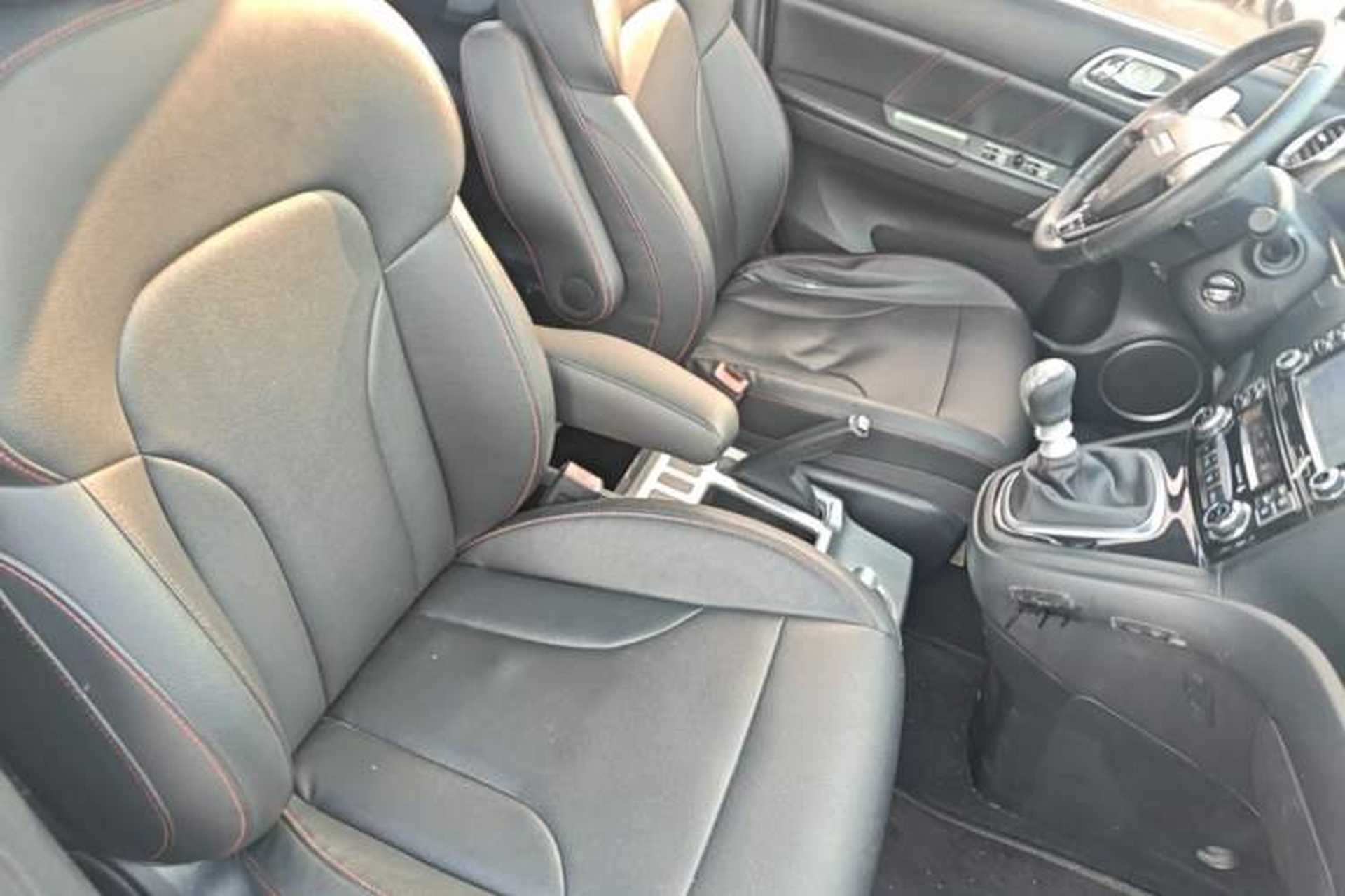 Used Haval H6 2016 Upgraded Model 1.5T Manual Two-Wheel Drive Elite Version Right Front Seat