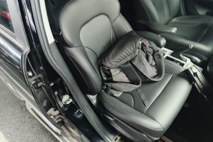 Used Haval H6 2016 Upgraded Model 1.5T Manual 4x4 Elite Version Right Front Seat