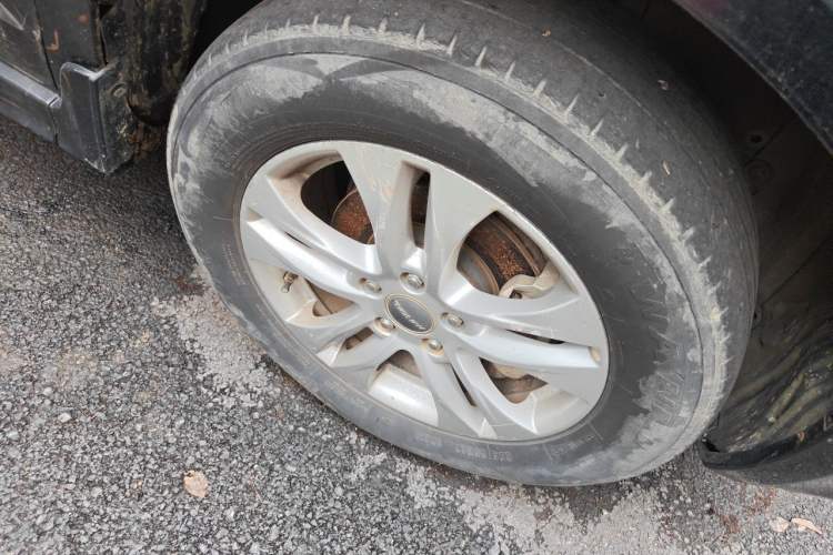 Used Haval H6 2016 Upgraded Model 1.5T Automatic Two-Wheel Drive Elite Version Right Front Wheel Hub