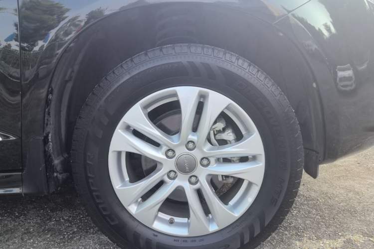 Used Haval H6 2016 Upgraded Model 1.5T Manual Two-Wheel Drive Elite Version Right Rear Wheel Hub