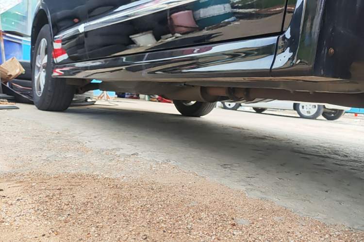 Used Haval H6 2016 Upgraded Model 1.5T Automatic Two-Wheel Drive Elite Version Right Side Sill
