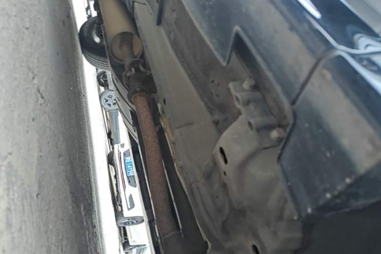 Used Haval H6 2016 Upgraded Model 1.5T Automatic Two-Wheel Drive Elite Version Right Side Sill