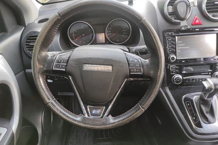 Used Haval H6 2016 Upgraded Model 1.5T Automatic Two-Wheel Drive Elite Version Steering Wheel