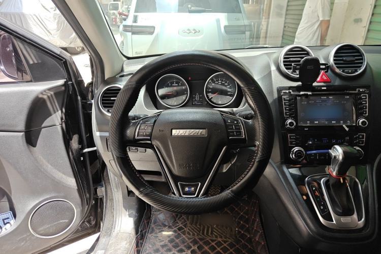 Used Haval H6 2016 Upgraded Model 1.5T Automatic Two-Wheel Drive Elite Version Steering Wheel