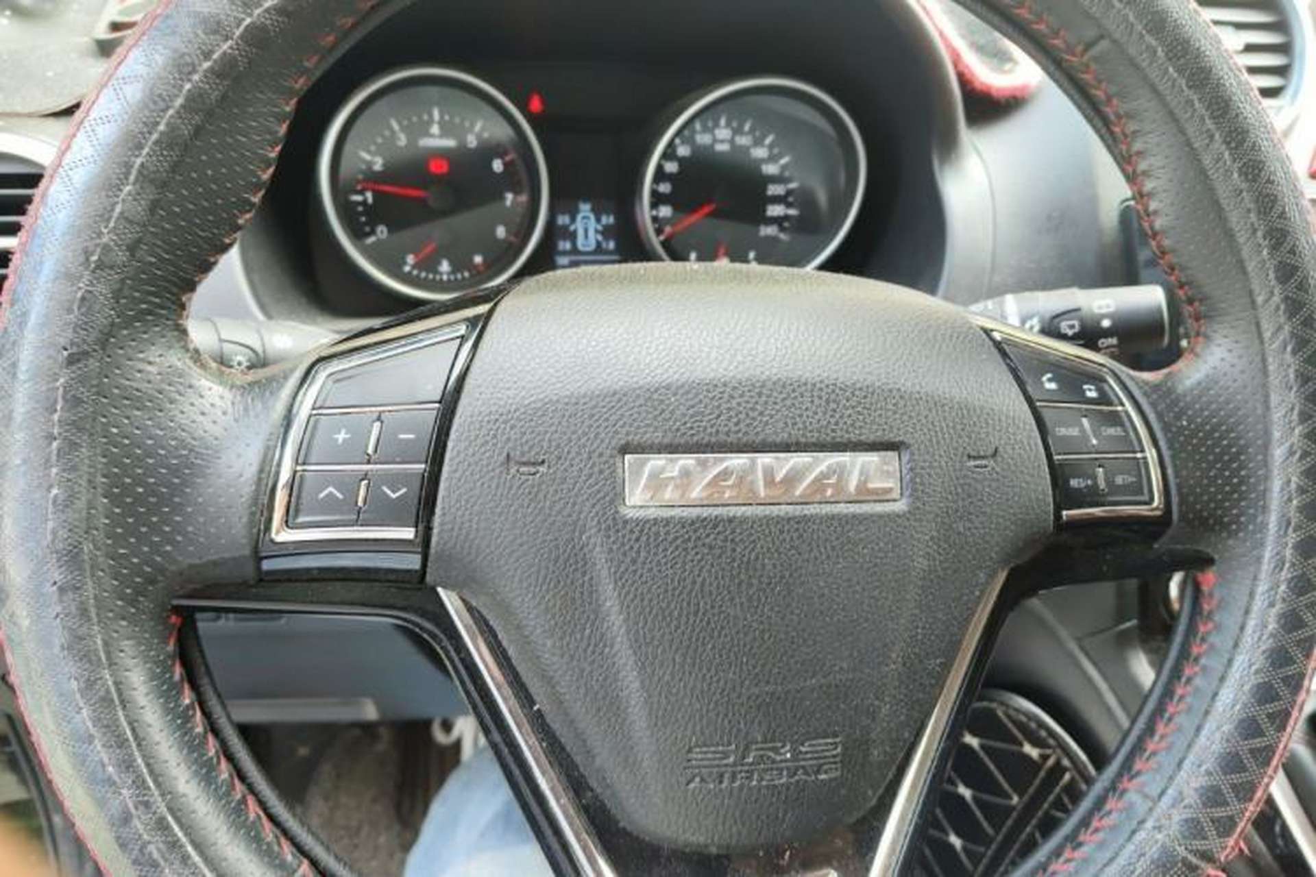 Used Haval H6 2016 Upgraded Model 1.5T Manual Two-Wheel Drive Elite Version Steering Wheel