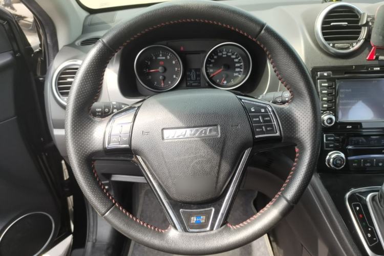 Used Haval H6 2016 Upgraded Model 1.5T Automatic Two-Wheel Drive Elite Version Steering Wheel