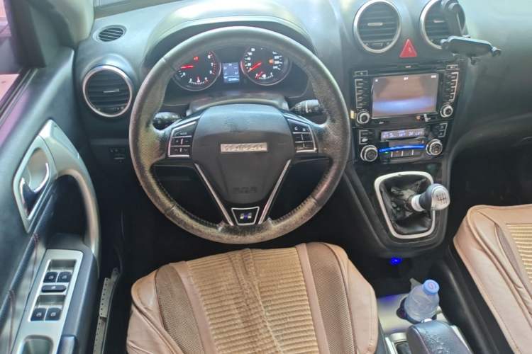 Used Haval H6 2016 Upgraded Model 1.5T Manual Two-Wheel Drive Elite Version Steering Wheel