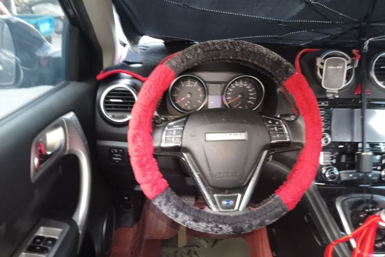 Used Haval H6 2016 Upgraded Model 1.5T Manual Two-Wheel Drive Elite Version Steering Wheel