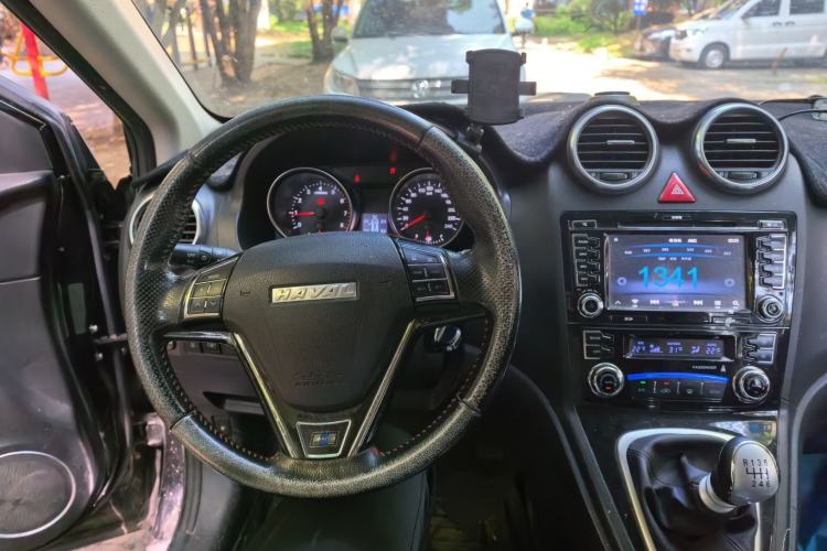 Used Haval H6 2016 Upgraded Model 1.5T Manual Two-Wheel Drive Elite Version Steering Wheel
