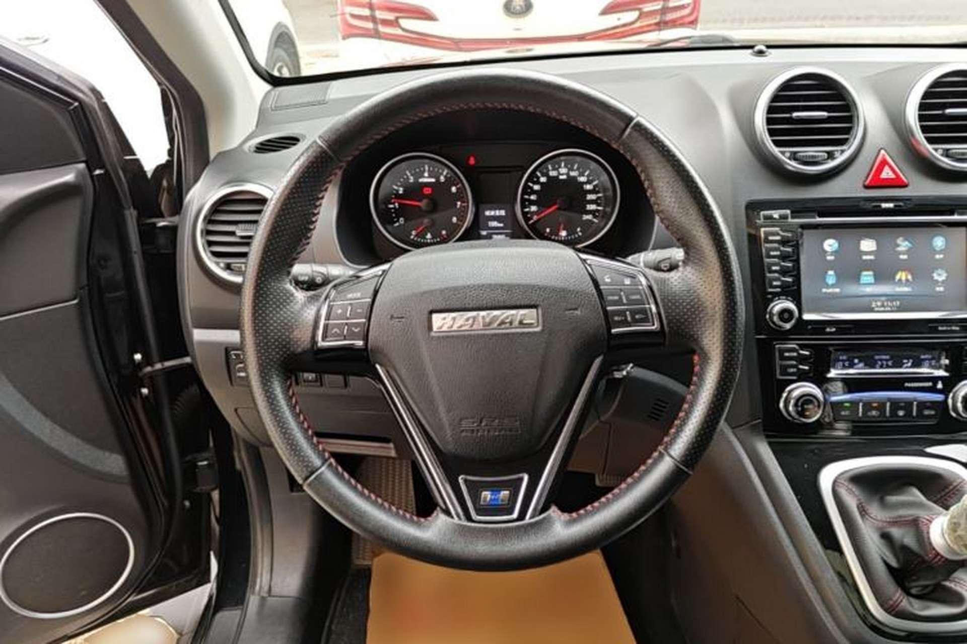 Used Haval H6 2016 Upgraded Model 1.5T Manual Two-Wheel Drive Elite Version Steering Wheel