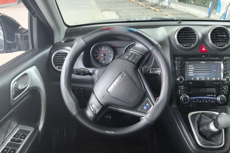 Used Haval H6 2016 Upgraded Model 1.5T Manual Two-Wheel Drive Elite Version Steering Wheel