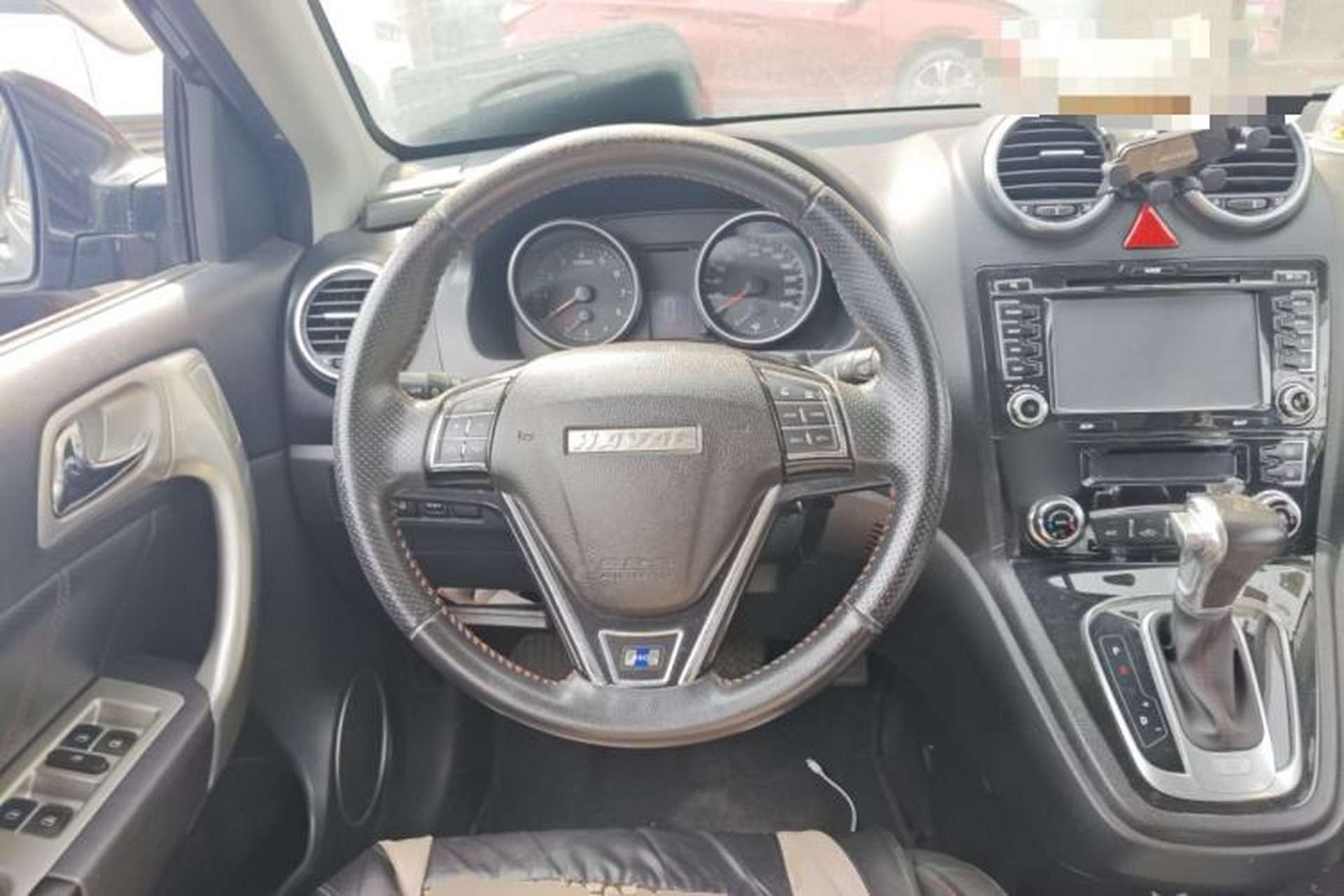 Used Haval H6 2016 Upgraded Model 1.5T Automatic Two-Wheel Drive Elite Version Steering Wheel