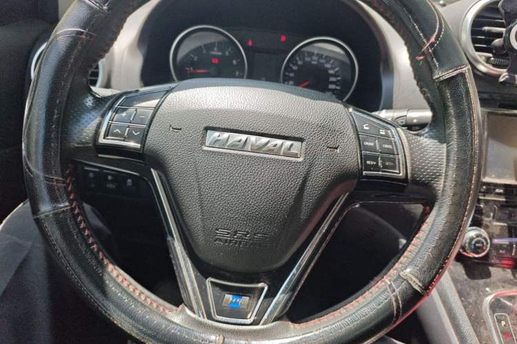 Used Haval H6 2016 Upgraded Model 1.5T Automatic Two-Wheel Drive Elite Version Steering Wheel