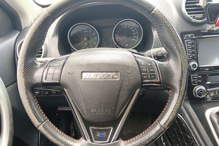 Used Haval H6 2016 Upgraded Model 1.5T Manual Two-Wheel Drive Elite Version Steering Wheel