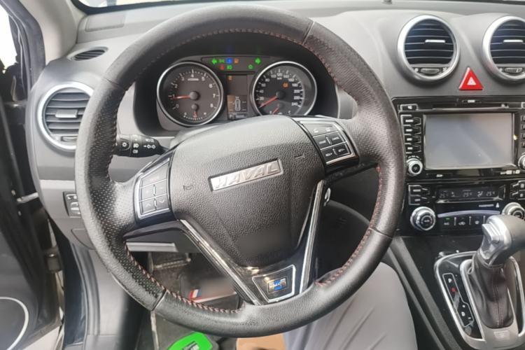 Used Haval H6 2016 Upgraded Model 1.5T Automatic Two-Wheel Drive Elite Version Steering Wheel