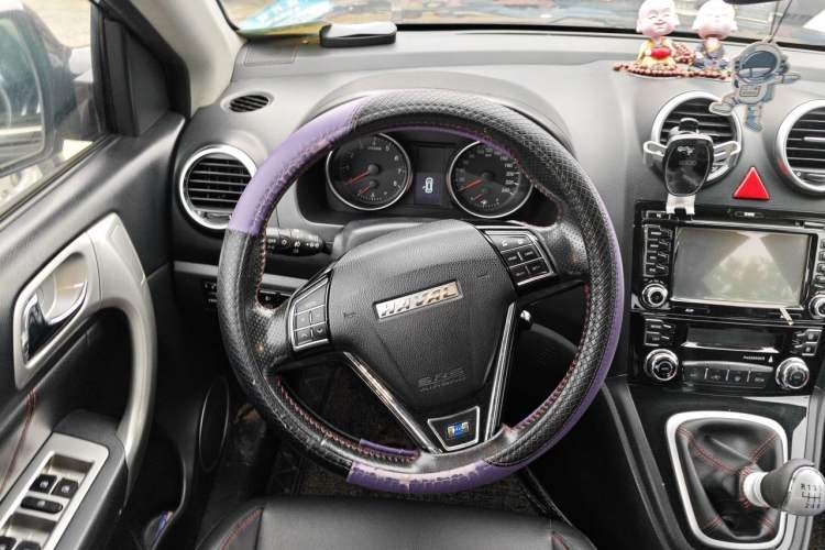 Used Haval H6 2016 Upgraded Model 1.5T Manual Two-Wheel Drive Elite Version Steering Wheel