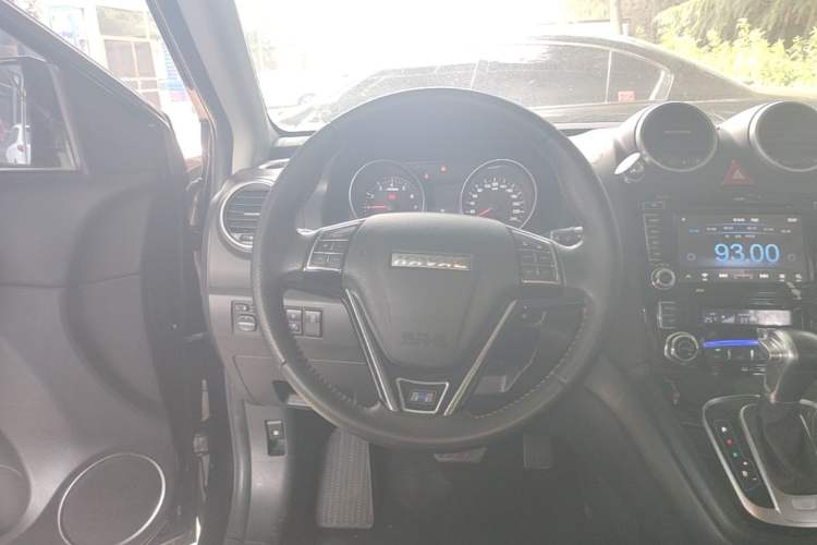 Used Haval H6 2016 Upgraded Model 1.5T Automatic Two-Wheel Drive Elite Version Steering Wheel