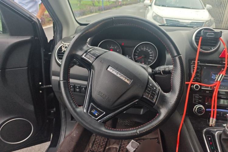 Used Haval H6 2016 Upgraded Model 1.5T Automatic Two-Wheel Drive Elite Version Steering Wheel