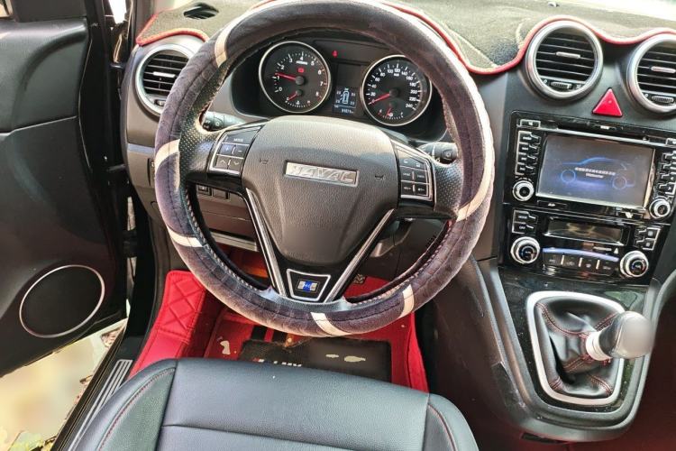Used Haval H6 2016 Upgraded Model 1.5T Manual Two-Wheel Drive Elite Version Steering Wheel
