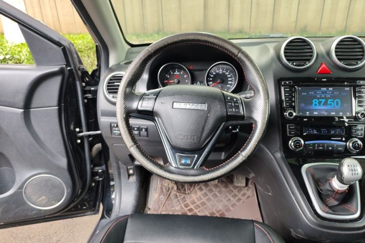 Used Haval H6 2016 Upgraded Model 1.5T Manual Two-Wheel Drive Elite Version Steering Wheel