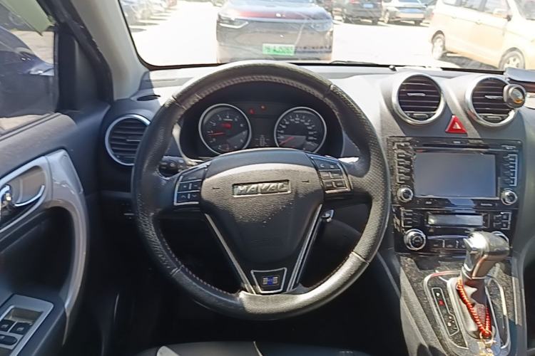 Used Haval H6 2016 Upgraded Model 1.5T Automatic Two-Wheel Drive Elite Version Steering Wheel