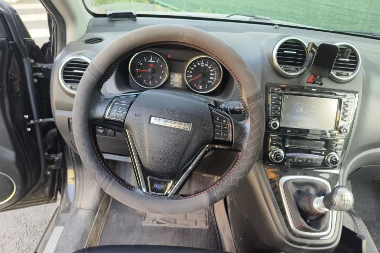 Used Haval H6 2016 Upgraded Model 1.5T Manual Two-Wheel Drive Elite Version Steering Wheel