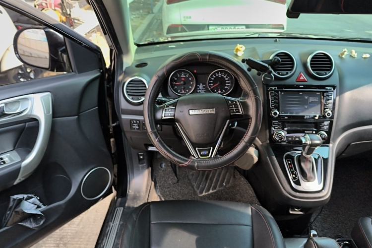 Used Haval H6 2016 Upgraded Model 1.5T Automatic Two-Wheel Drive Elite Version Steering Wheel