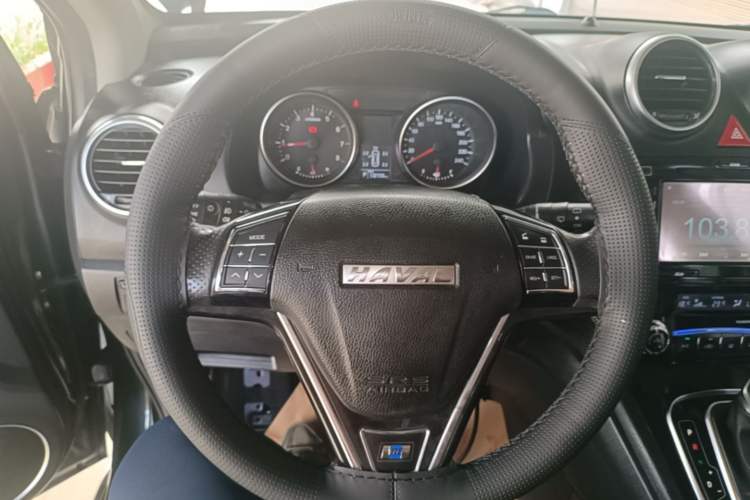 Used Haval H6 2016 Upgraded Model 1.5T Automatic Two-Wheel Drive Elite Version Steering Wheel